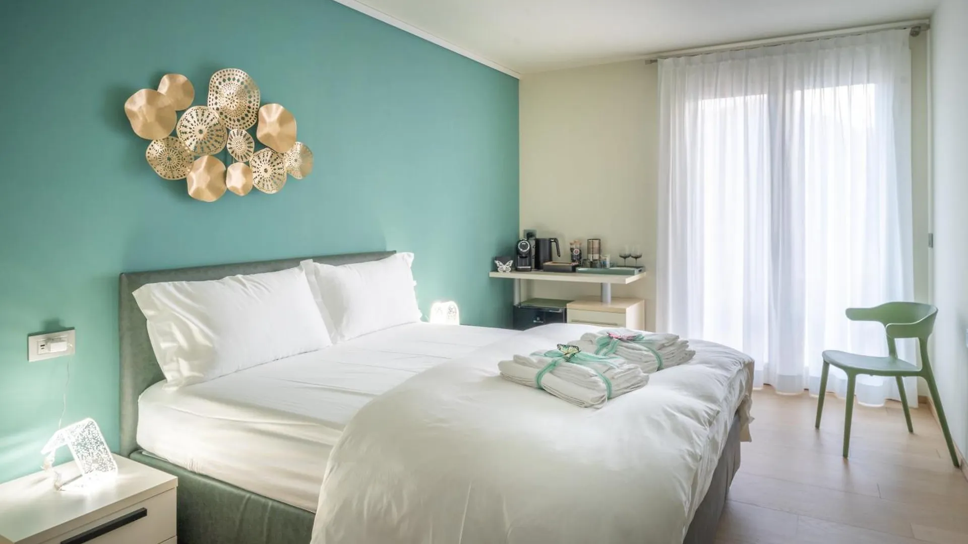 Rooms Le Rive 23 Costa Volpino Gæstehus